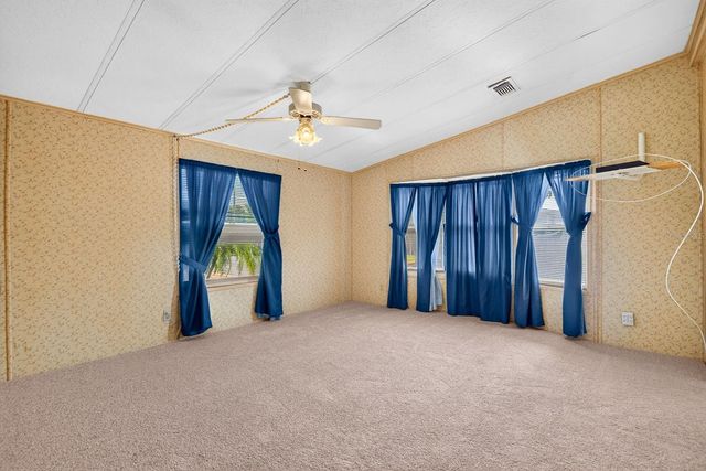 9107 34TH AVENUE E, Palmetto, FL 34221