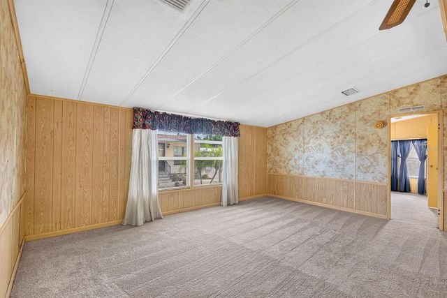 9107 34TH AVENUE E, Palmetto, FL 34221