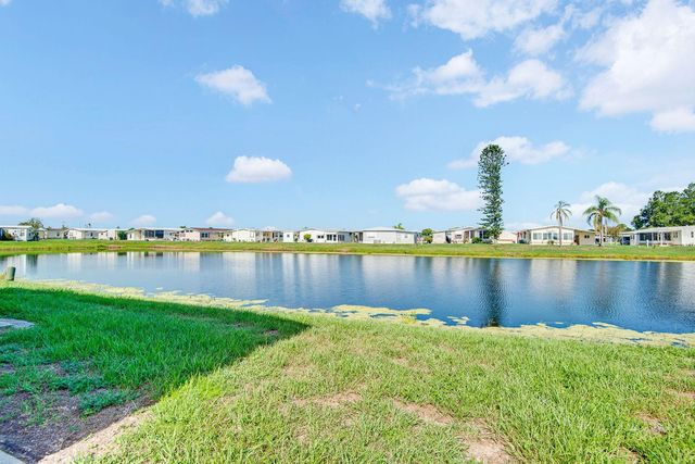 9107 34TH AVENUE E, Palmetto, FL 34221