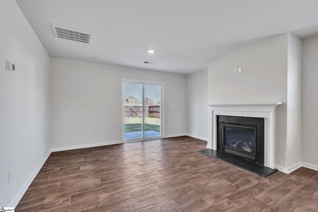 802 Ashwood Way, Easley, SC 29640