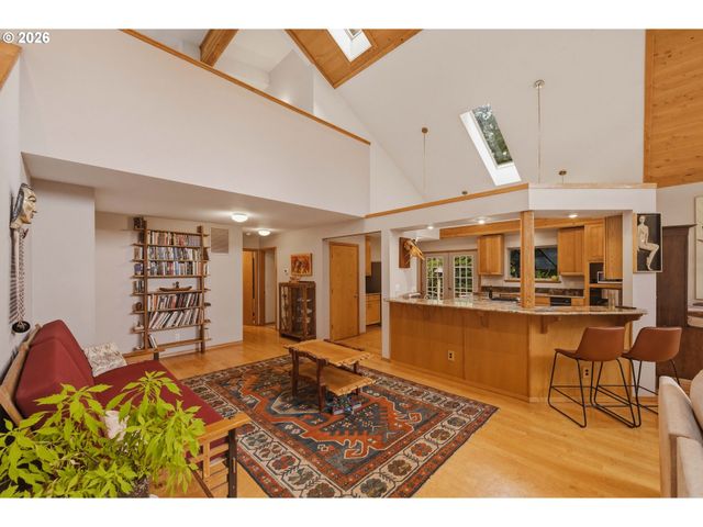 88600 TROUT POND Ln, Bandon, OR 97411