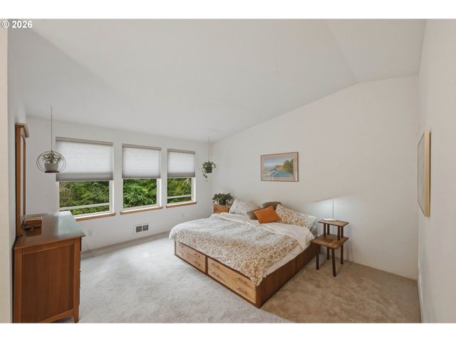 88600 TROUT POND Ln, Bandon, OR 97411