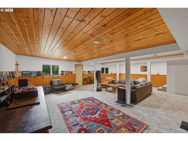 88600 TROUT POND Ln, Bandon, OR 97411