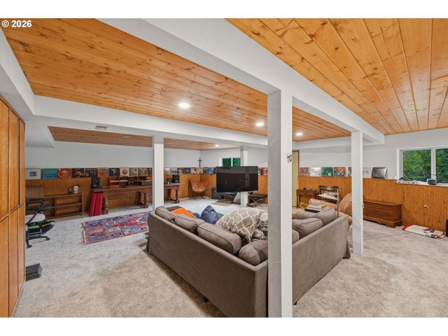 88600 TROUT POND Ln, Bandon, OR 97411