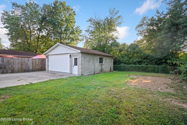 5510 Ripple Ln, Louisville, KY 40218