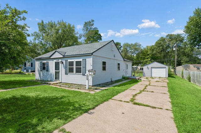 3417 Quail Avenue N, Crystal, MN 55422