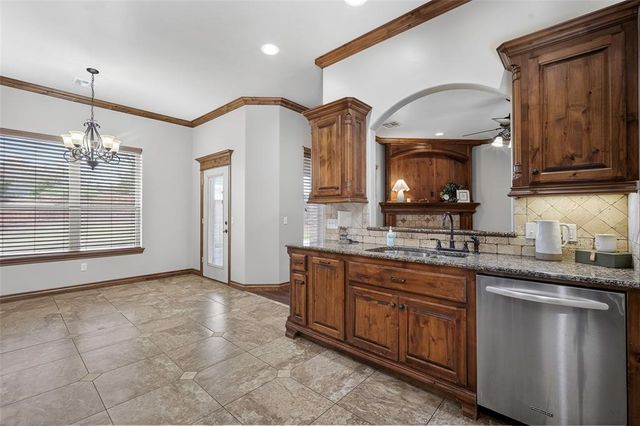 24995 Tanglewood Drive, Blanchard, OK 73010