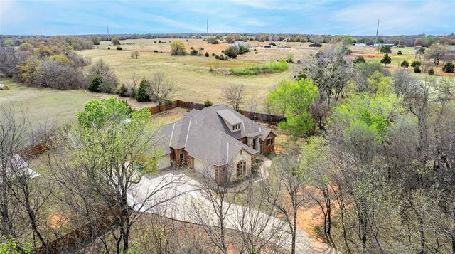 24995 Tanglewood Drive, Blanchard, OK 73010