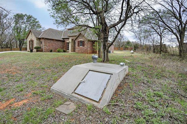 24995 Tanglewood Drive, Blanchard, OK 73010