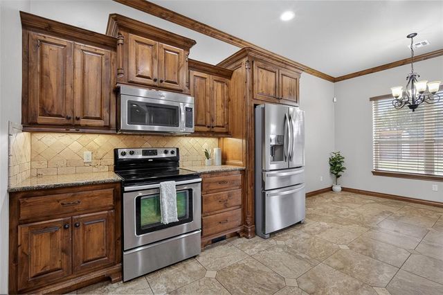 24995 Tanglewood Drive, Blanchard, OK 73010