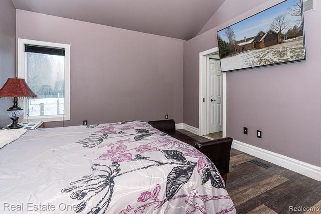 820 Quatro Lane, Leonard Village, MI 48367