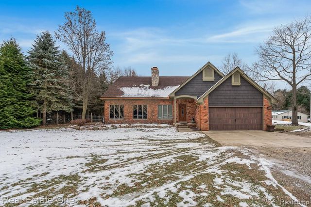 820 Quatro Lane, Leonard Village, MI 48367