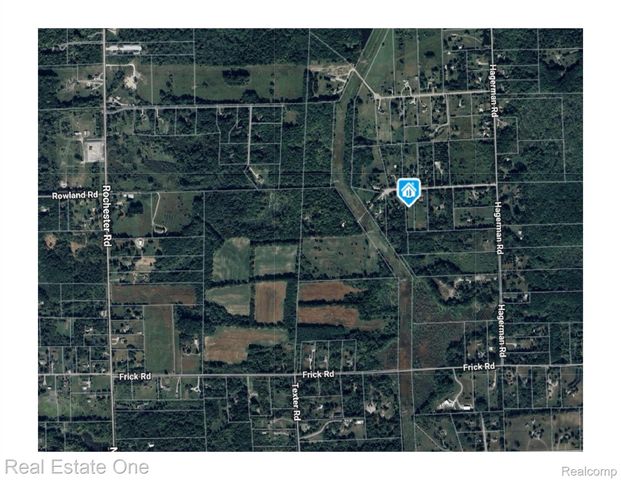 820 Quatro Lane, Leonard Village, MI 48367