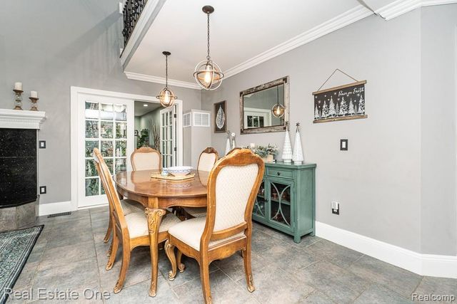 820 Quatro Lane, Leonard Village, MI 48367