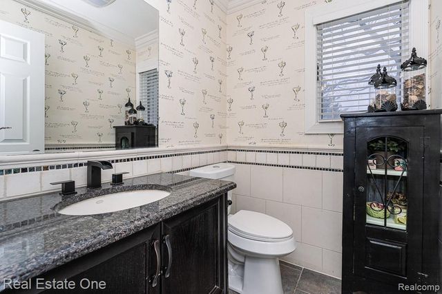 820 Quatro Lane, Leonard Village, MI 48367