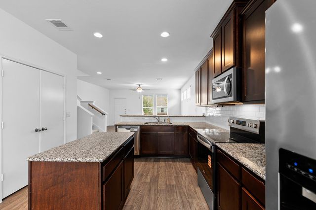 213 Michaelis DR, Leander, TX 78641