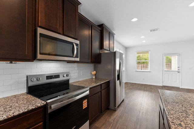 213 Michaelis DR, Leander, TX 78641