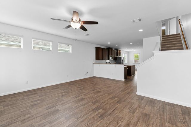 213 Michaelis DR, Leander, TX 78641