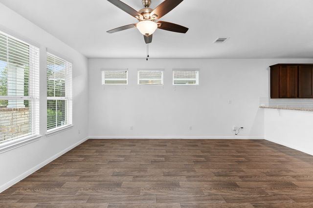 213 Michaelis DR, Leander, TX 78641