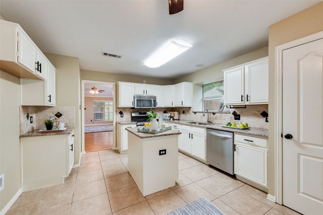 2201 Ridgewood Drive, Mckinney, TX 75071