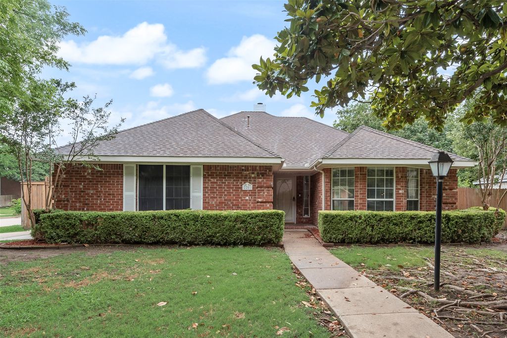 2201 Ridgewood Drive, Mckinney, TX 75071