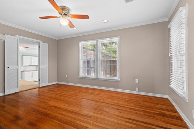 3744 Somerset Lane, Fort Worth, TX 76109