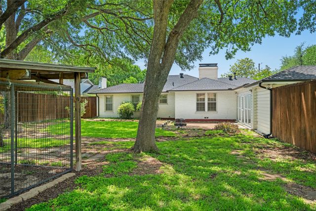 3744 Somerset Lane, Fort Worth, TX 76109