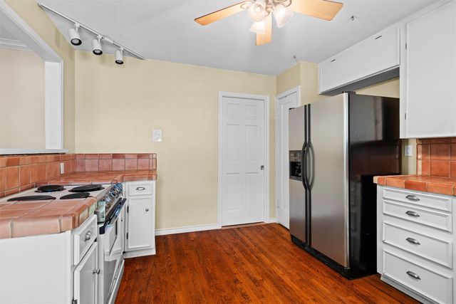 3744 Somerset Lane, Fort Worth, TX 76109