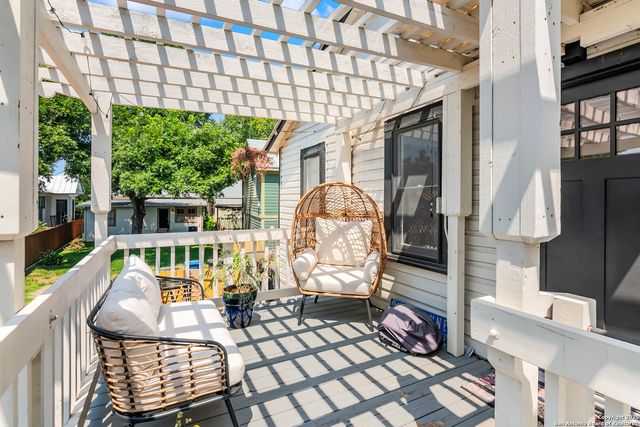 627 E Guenther St Unit 2201, San Antonio, TX 78210