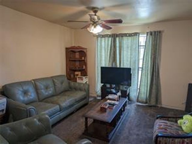 4913 Elysian Street, Houston, TX 77009