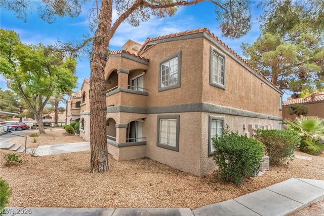220 Mission Newport Lane 204, Las Vegas, NV 89107