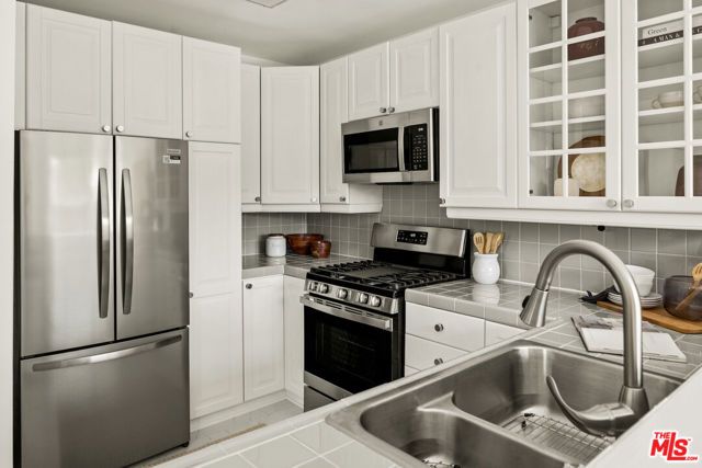 2477 Walnut Avenue, Venice (los Angeles), CA 90291