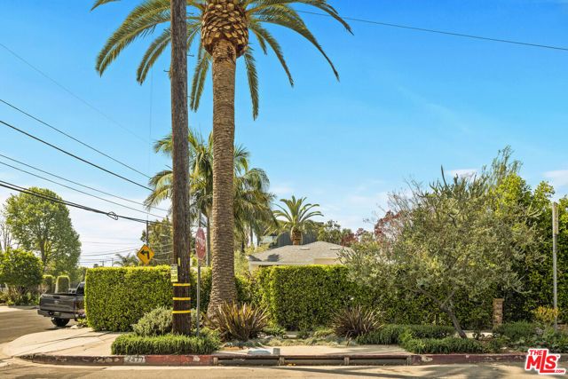 2477 Walnut Avenue, Venice (los Angeles), CA 90291