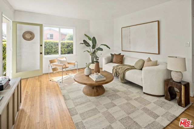 2477 Walnut Avenue, Venice (los Angeles), CA 90291