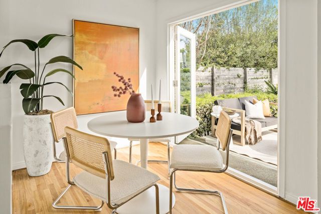 2477 Walnut Avenue, Venice (los Angeles), CA 90291