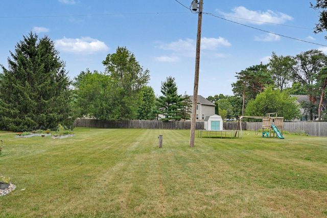 929 Bacon Avenue, Portage City, MI 49002
