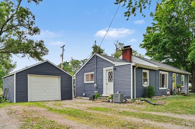 929 Bacon Avenue, Portage City, MI 49002