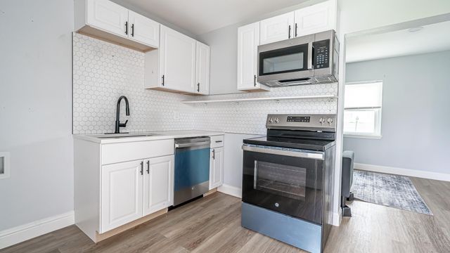 542 S Redford Lane, White Settlement, TX 76108