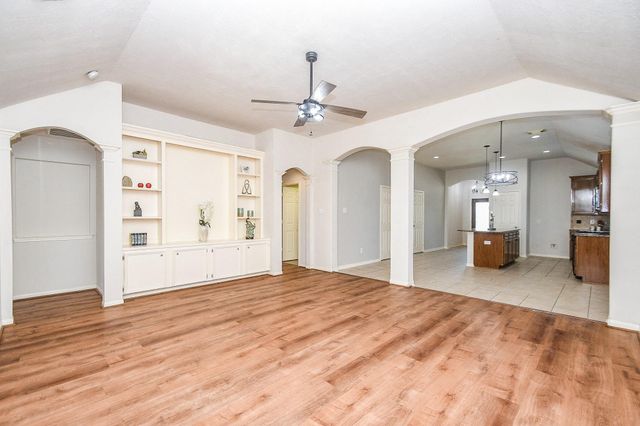 6030 Wildbriar Lane, Richmond, TX 77469