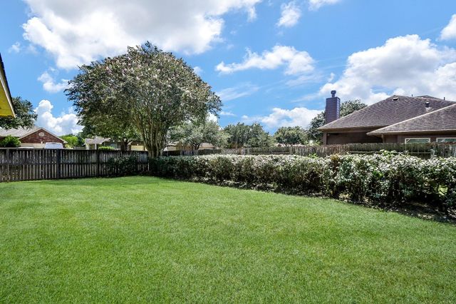 6030 Wildbriar Lane, Richmond, TX 77469