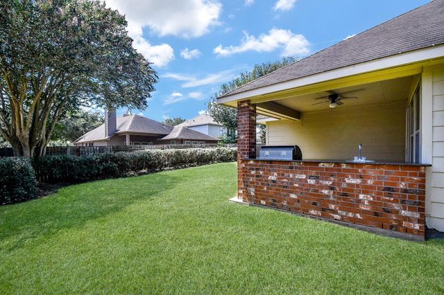 6030 Wildbriar Lane, Richmond, TX 77469