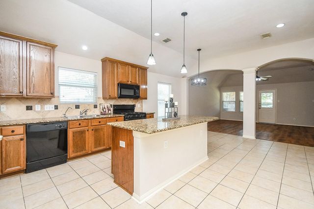 6030 Wildbriar Lane, Richmond, TX 77469