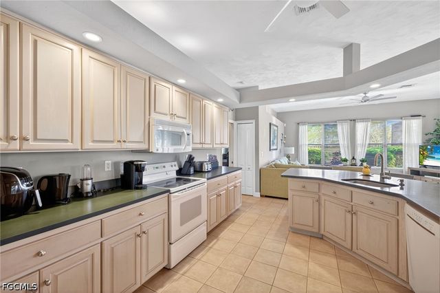 1217 SW 18th ST, Cape Coral, FL 33991