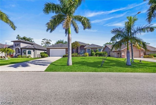 1217 SW 18th ST, Cape Coral, FL 33991