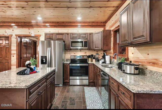 2623 Rogers Way, Sevierville, TN 37876