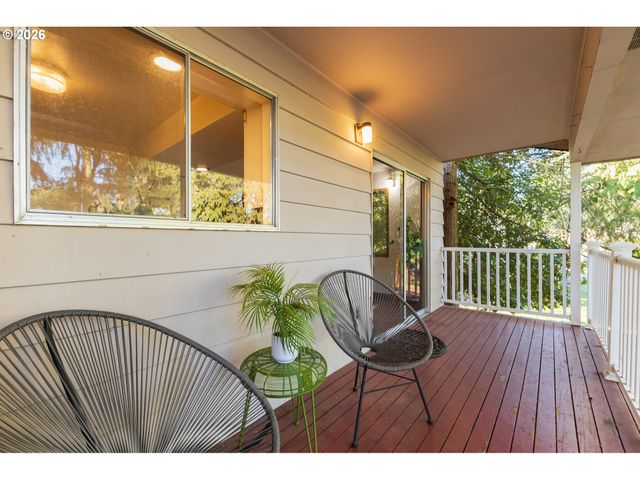 15235 Ne CLACKAMAS St, Portland, OR 97230