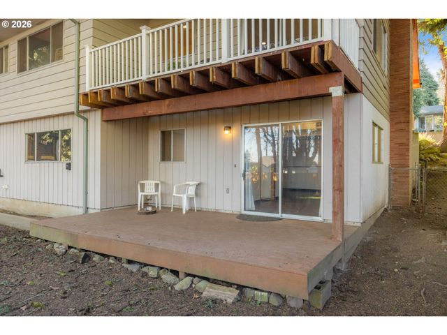 15235 Ne CLACKAMAS St, Portland, OR 97230