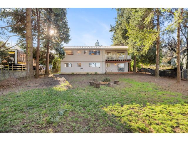 15235 Ne CLACKAMAS St, Portland, OR 97230