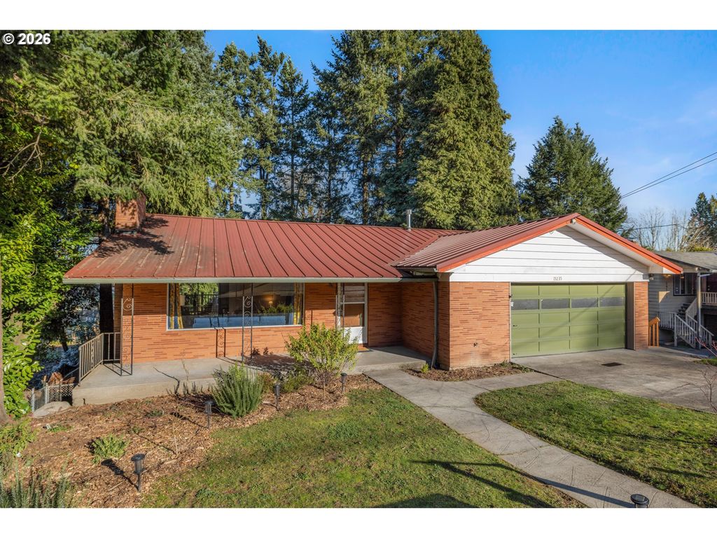 15235 Ne CLACKAMAS St, Portland, OR 97230