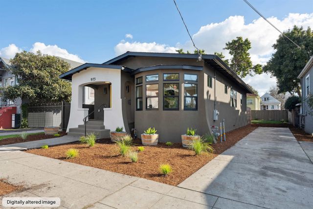 975 55 St, Oakland, CA 94608